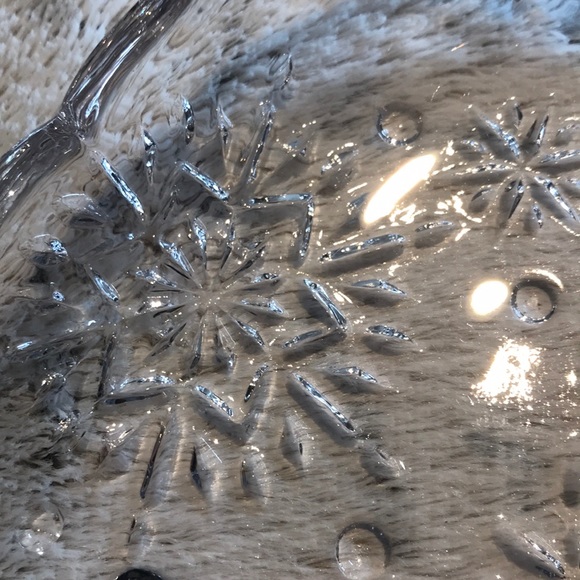 MIKASA set of 2 - SnowFlake ❄️ Dish - Picture 8 of 10